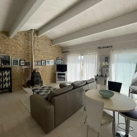 别墅 Le Domaine Du Prieure Chervettes