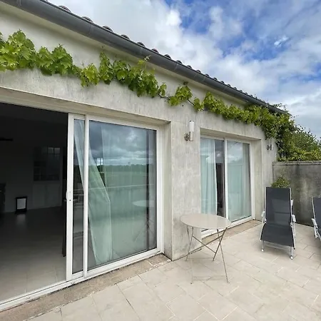 Le Domaine Du Prieure Chervettes