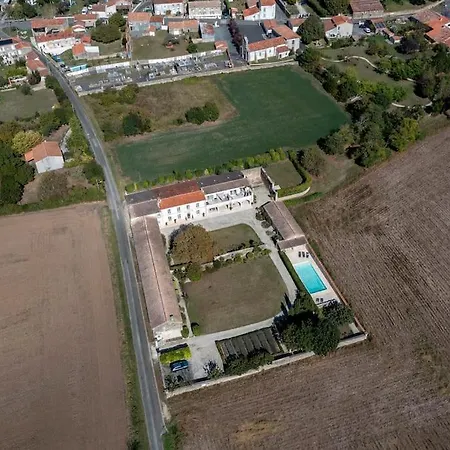 Le Domaine Du Prieure * Chervettes