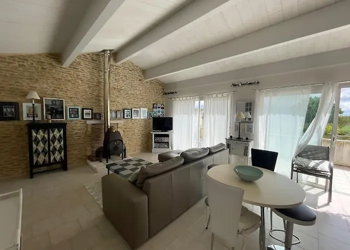 Villa Le Domaine Du Prieure Chervettes