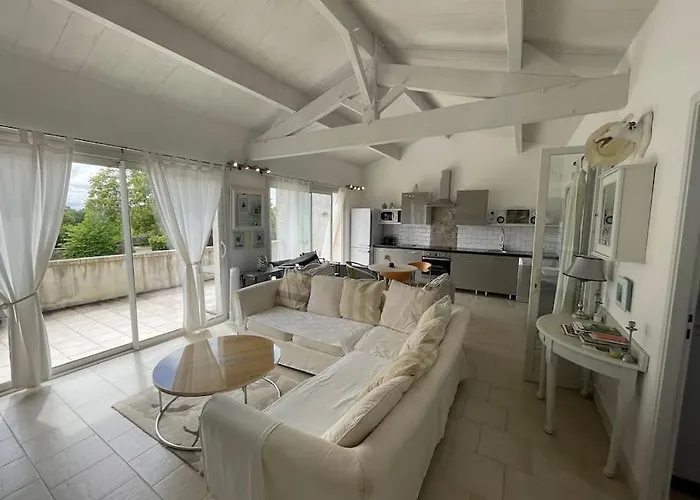 Le Domaine Du Prieure Villa Chervettes