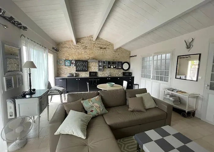 Villa Le Domaine Du Prieure Chervettes