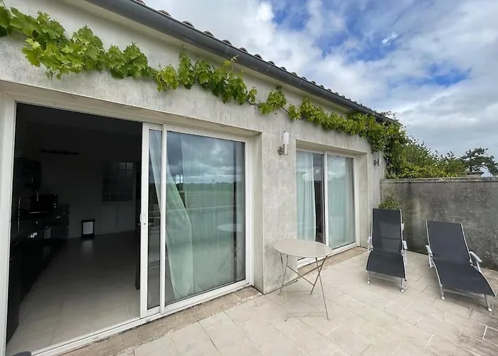 Le Domaine Du Prieure Chervettes